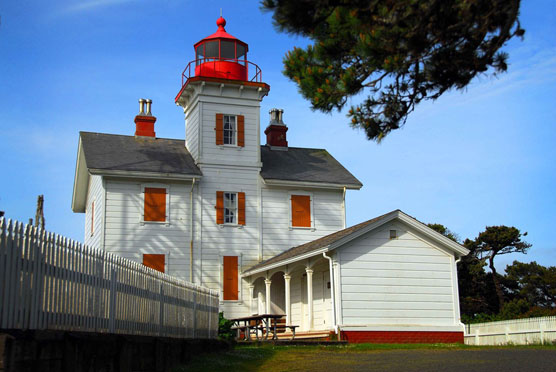 Yaquina_Bay_Lighthouse