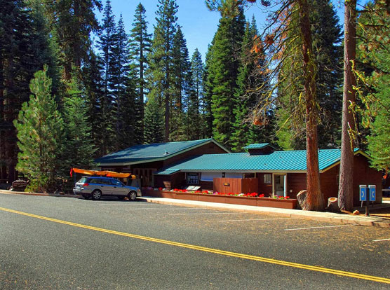 Manzanita-Lake-Store-Showers-Laundry