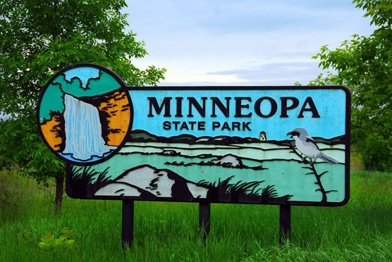 Minneopa-Sign