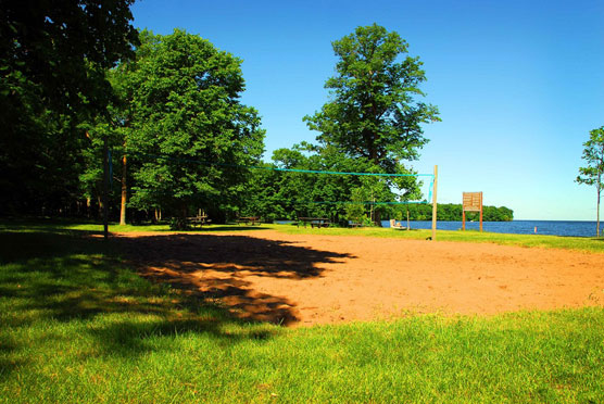 Father-Hennepin-Volleyball