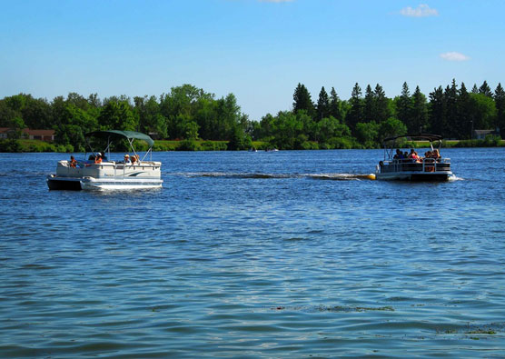 Pontoon-Boats