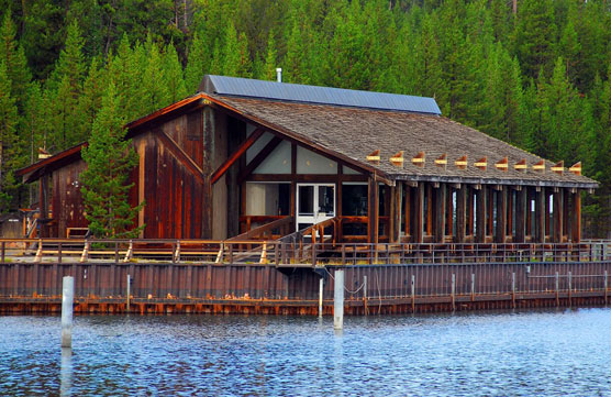 Lakehouse-Restaurant