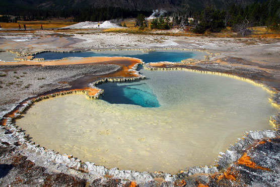 Upper-Geyser-Basin-14