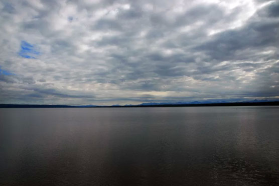 Yellowstone-Lake