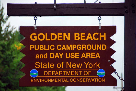 Golden-Beach-Sign