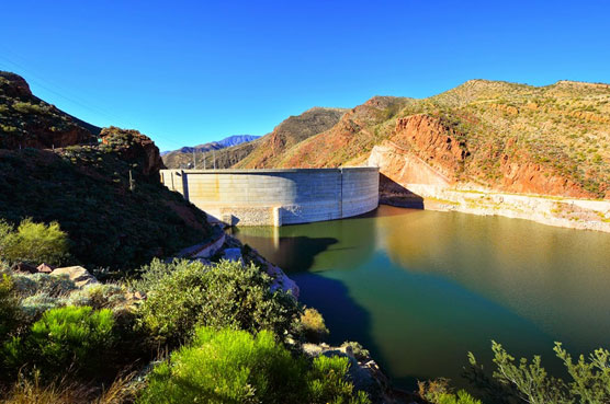 Roosevelt-Dam-1