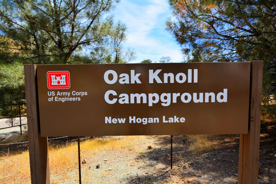 Oak-Knoll-Sign