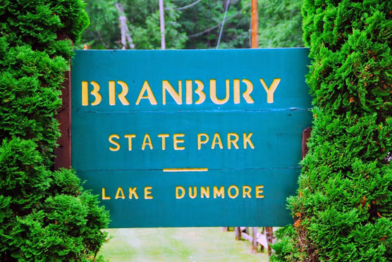 Branbury-Sign