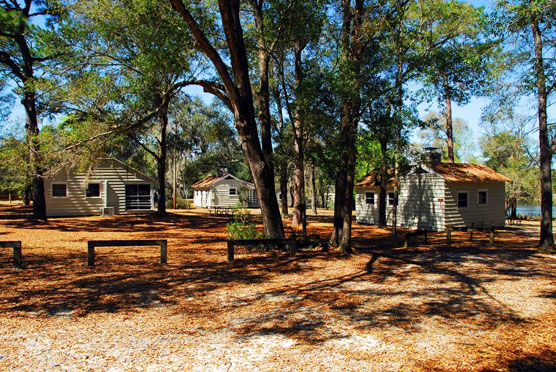 Gold-Head-Branch-Cabins