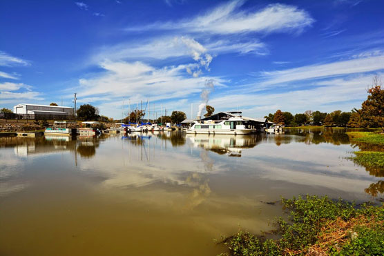 Lake-Dardanelle-Private-Marina