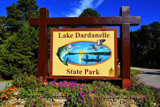 Lake-Dardanelle-Sign