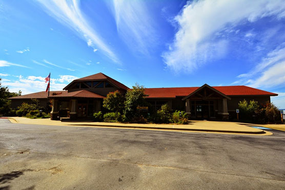 Lake-Dardanelle-Visitor-Center