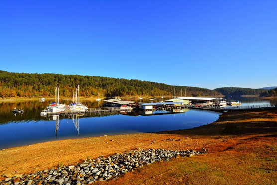 Lake-Ouachita-Marina