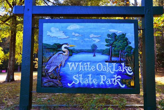 White-Oak-Lake-Sign