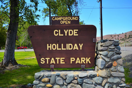 Clyde-Holliday-Sign