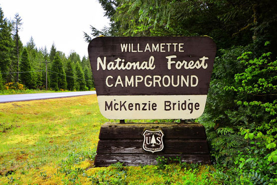 McKenzie-Bridge-Sign