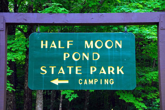 Half-Moon-Pond-Sign