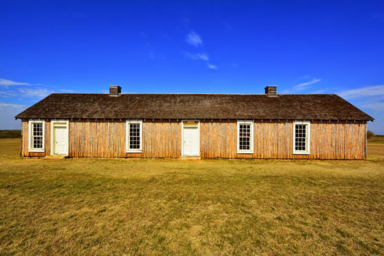 Fort-Richardson-Barracks