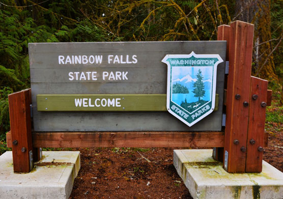 Rainbow-Falls-Sign