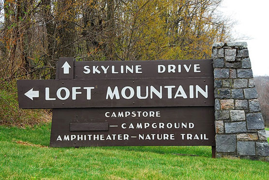 Loft-Mountain-Sign