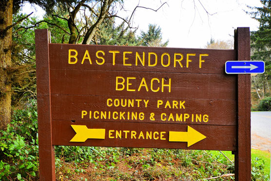 Bastendorff-Beach-Sign