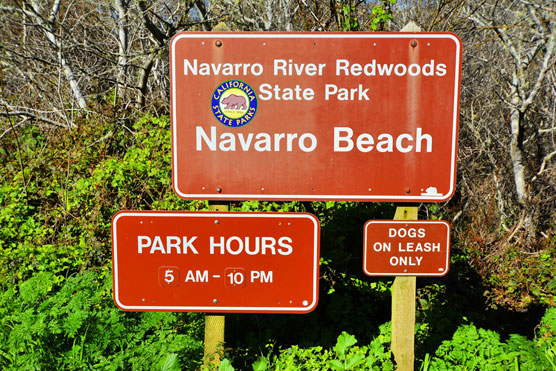 Navarro-Beach-Sign