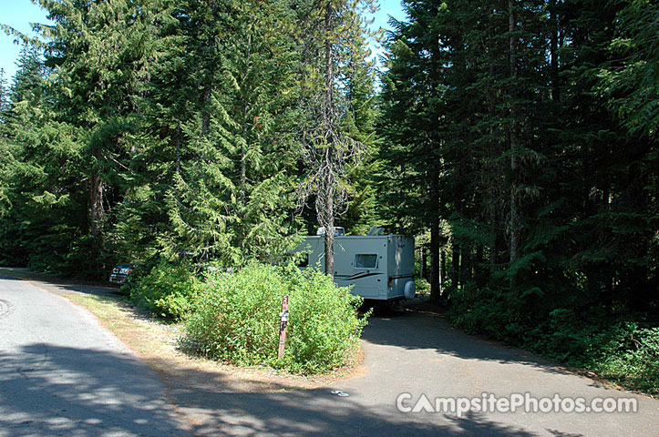 Trillium Lake 050