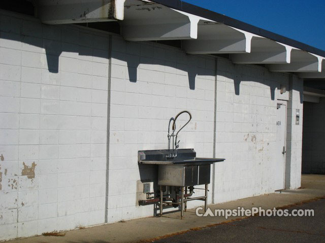 Salisbury Beach State Reservation DishWashStation