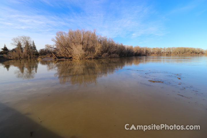 Colusa-Sacramento River SRA River View