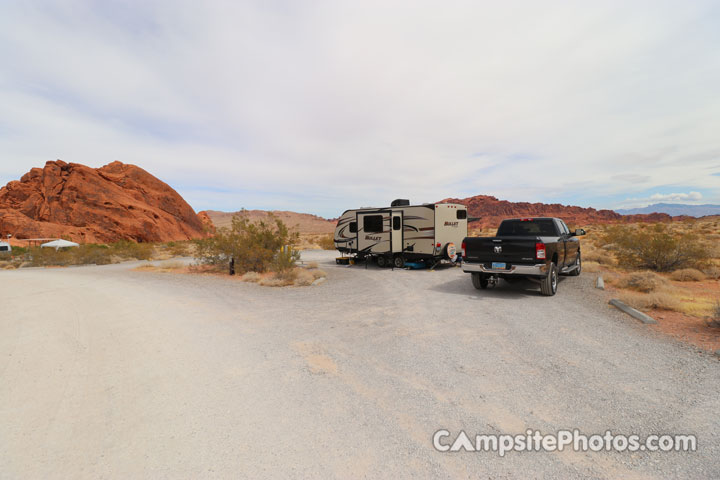 Valley of Fire Atlatl Rock 035