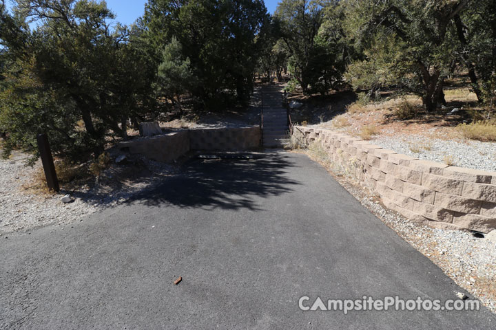 Hilltop Campground 002 Parking