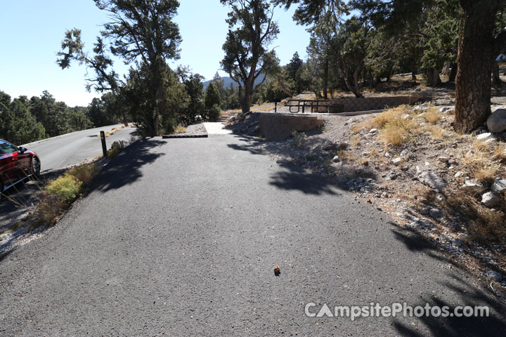 Hilltop Campground 025 Parking