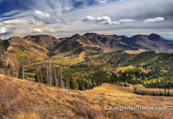 Nizhoni Campground Scenic