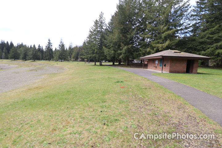 Coho Wynoochee Lake Picnic Area