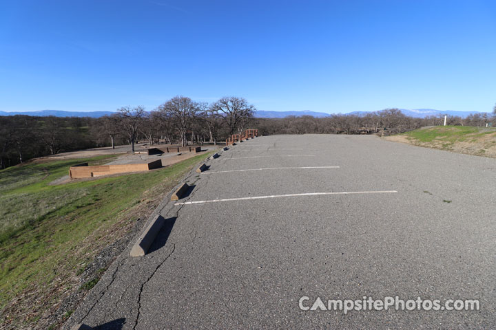 Orland Buttes Group Camping Parking