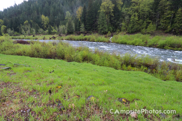 Sunnyside Campground River Scenic