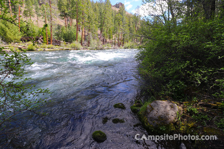 Monty Campground Metolius River View