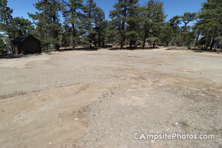 Campo Alto Campground Group Parking Area