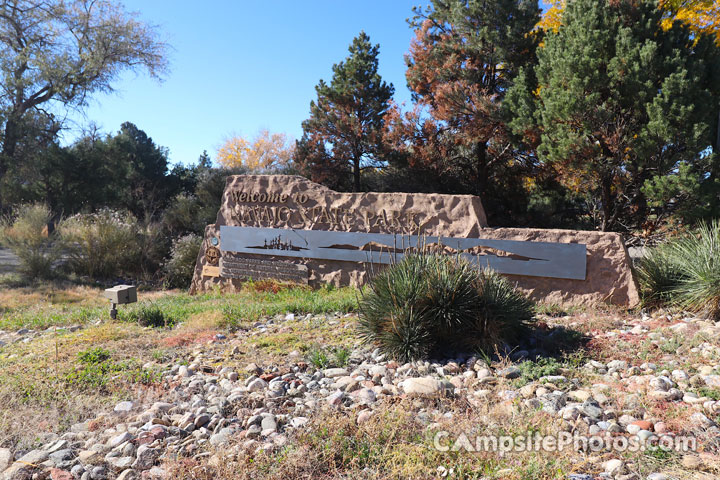 Navajo State Park Sign