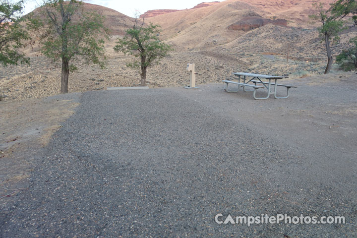 Lake Owyhee State Park 006