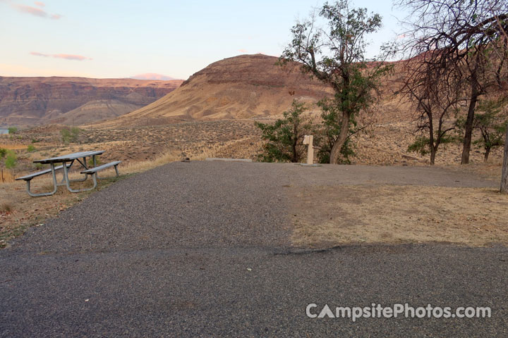 Lake Owyhee State Park 008