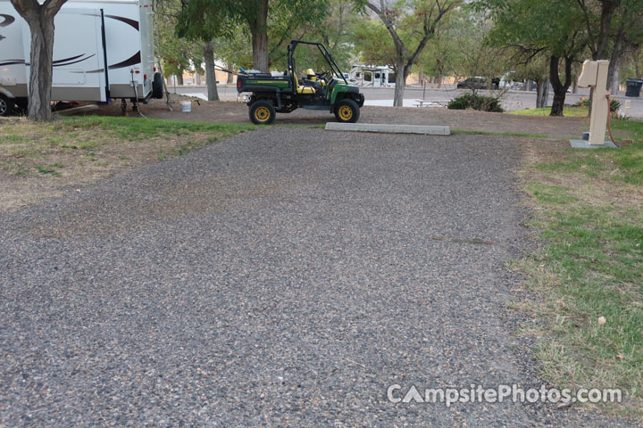 Lake Owyhee State Park 013