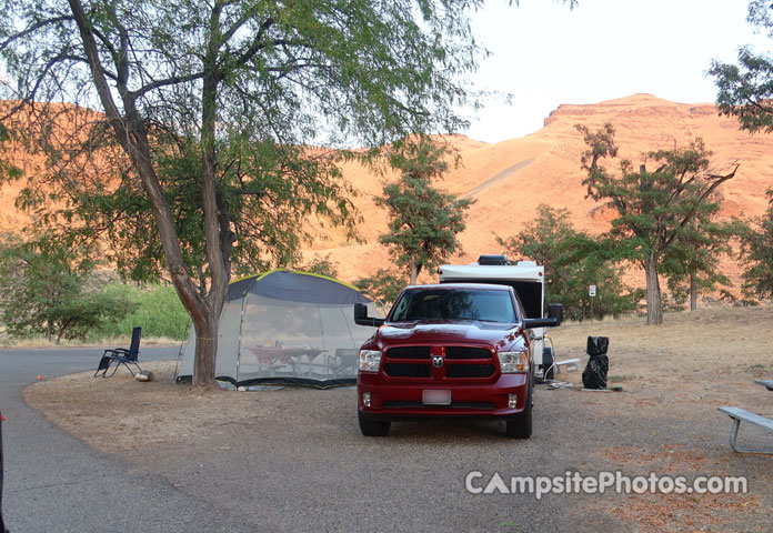 Lake Owyhee State Park 030