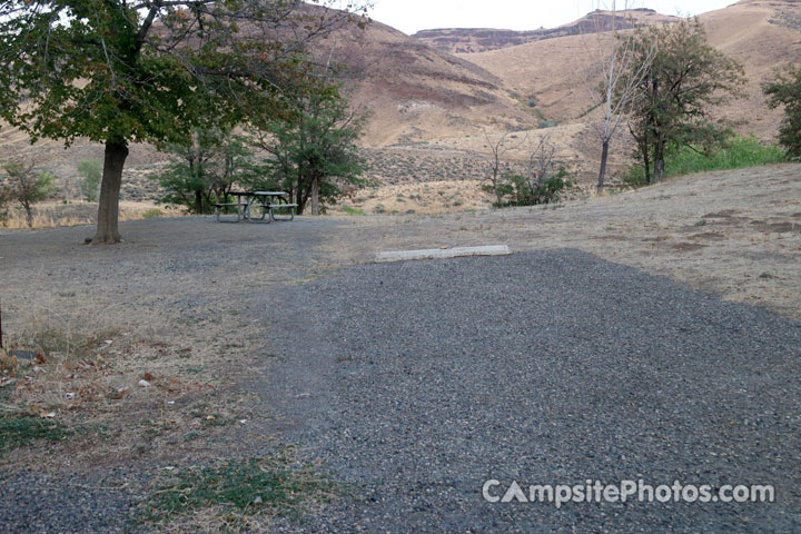 Lake Owyhee State Park 037