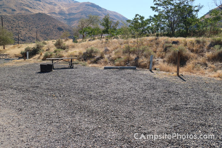 Lake Owyhee State Park 044