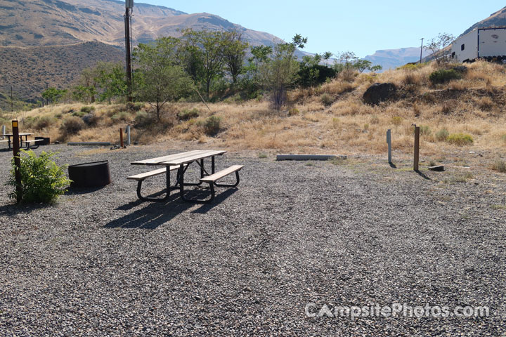 Lake Owyhee State Park 046