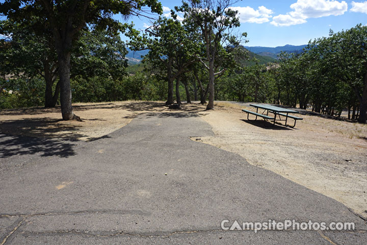 Emigrant Lake Oak Slope 017