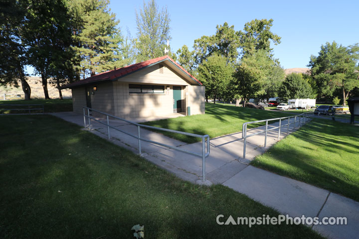 Bridgeport State Park Restrooms