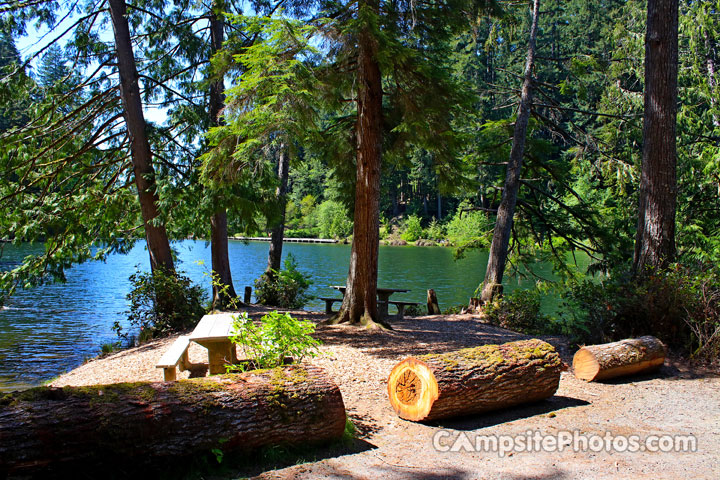 Lake Sylvia State Park Picnic Area