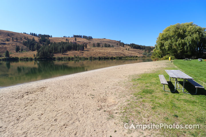 Pearrygin Lake State Park Swin Beach